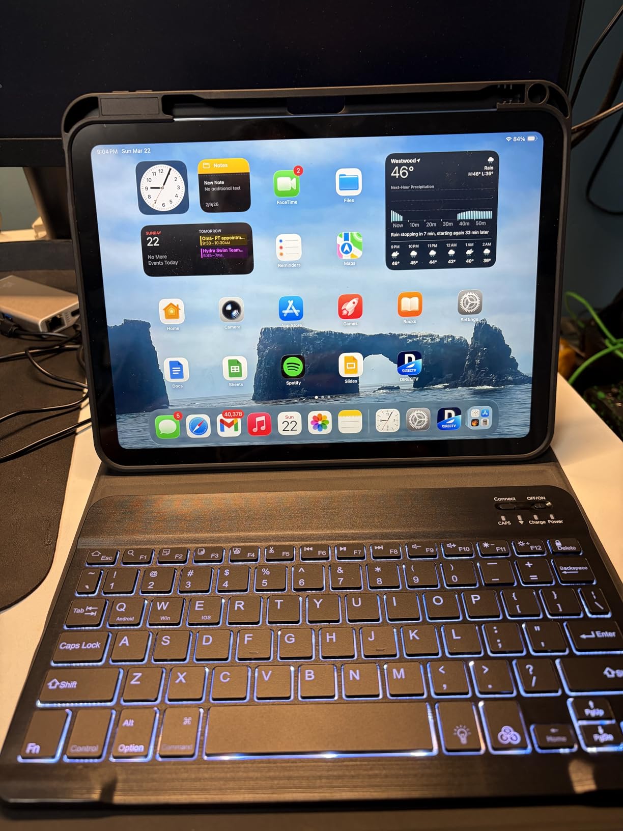 Hamile for iPad 11th 10th Generation Case with Keyboard - 7 Colors Backlit Wireless Detachable Folio Keyboard Cover with Pencil Holder for iPad 11-inch A16 2025 10th Gen 10.9 Inch 2022 customer photo 1