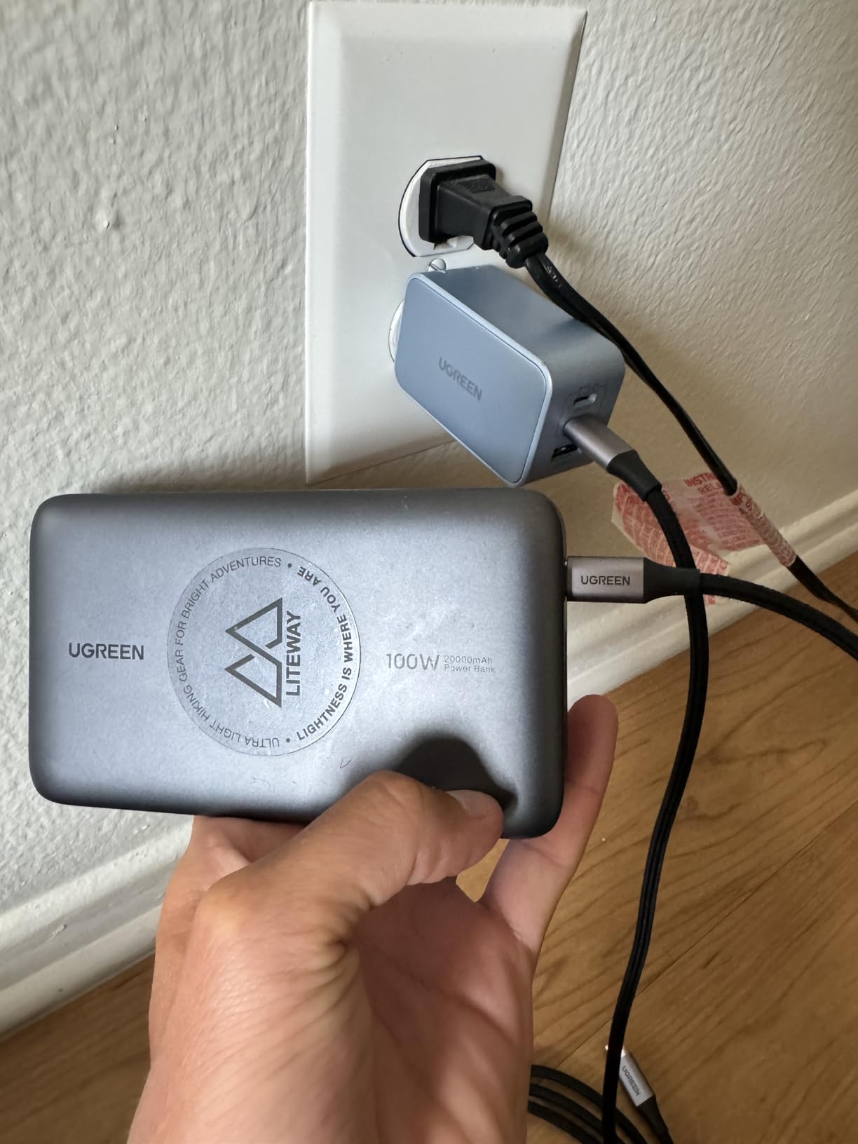 UGREEN 20000mAh 100W Power Bank, Nexode Portable Charger USB C 3-Port PD Fast Charging Battery Pack Digital Display for iPhone 17/16, MacBook, iPad, Galaxy S26 Ultra, Steam Deck, Dell XPS and More customer photo 2