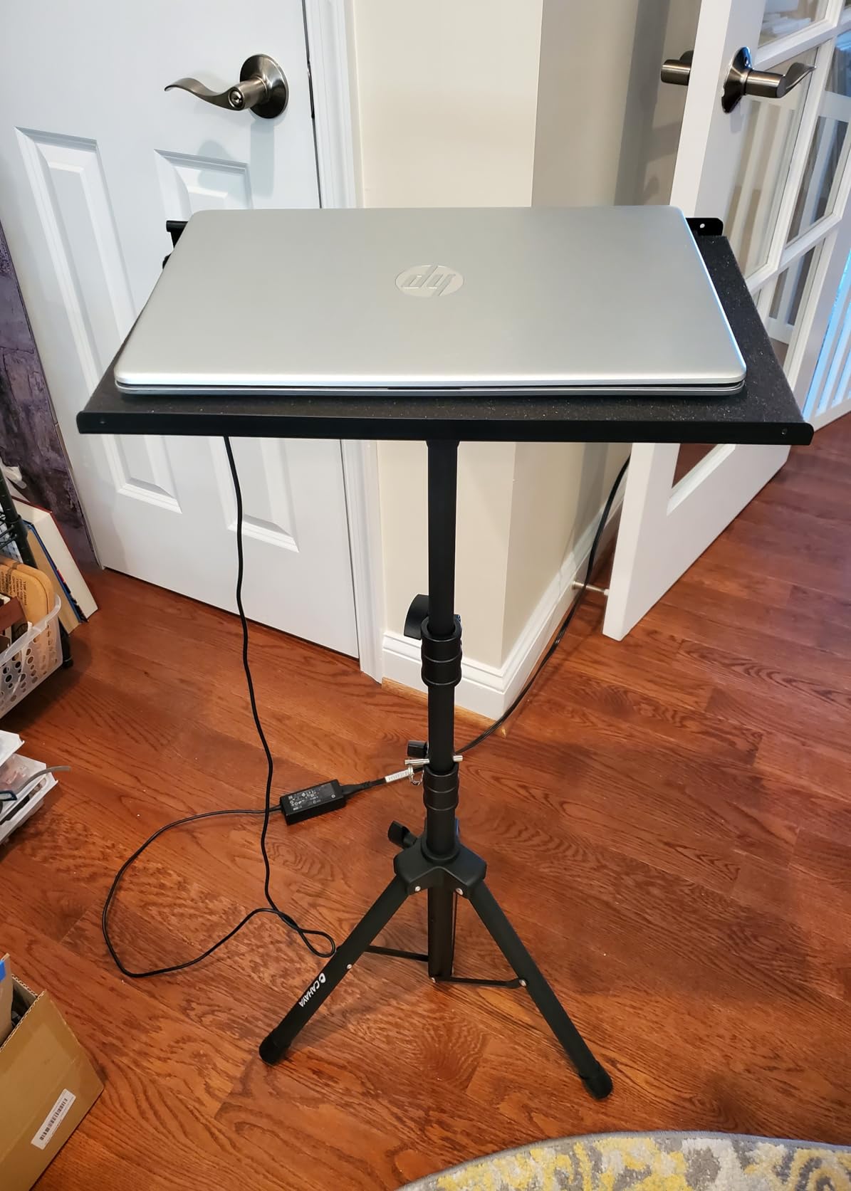 CAHAYA Projector Stand Tripod Adjustable - Stable for Tablets Phones Book Height 26