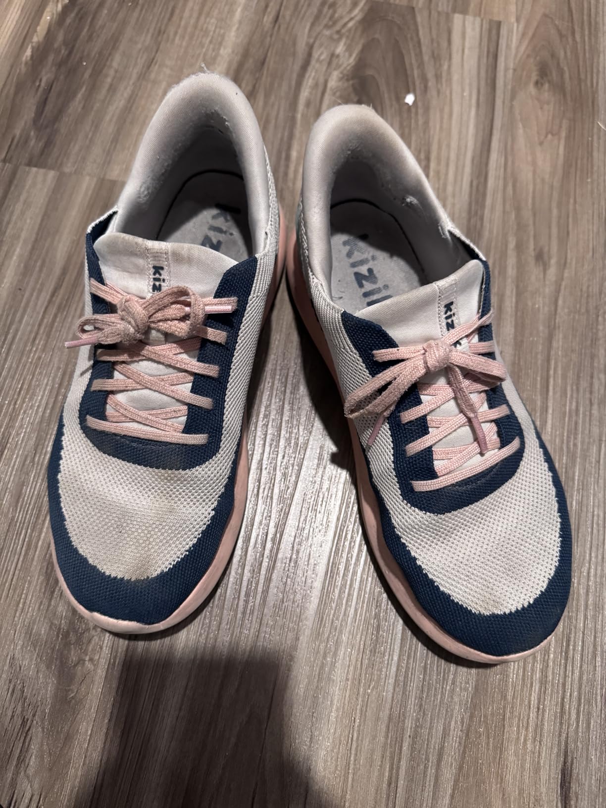 Teletrogy Shoe Washing Bag for Washing Machine, Fluffy Fibers Keep 360° Wrap-around Cleaning, Adjustable Shoe Trees, Durable Hidden Zipper Reusable Laundry Bag for Sneaker Gym Shoes White customer photo 2