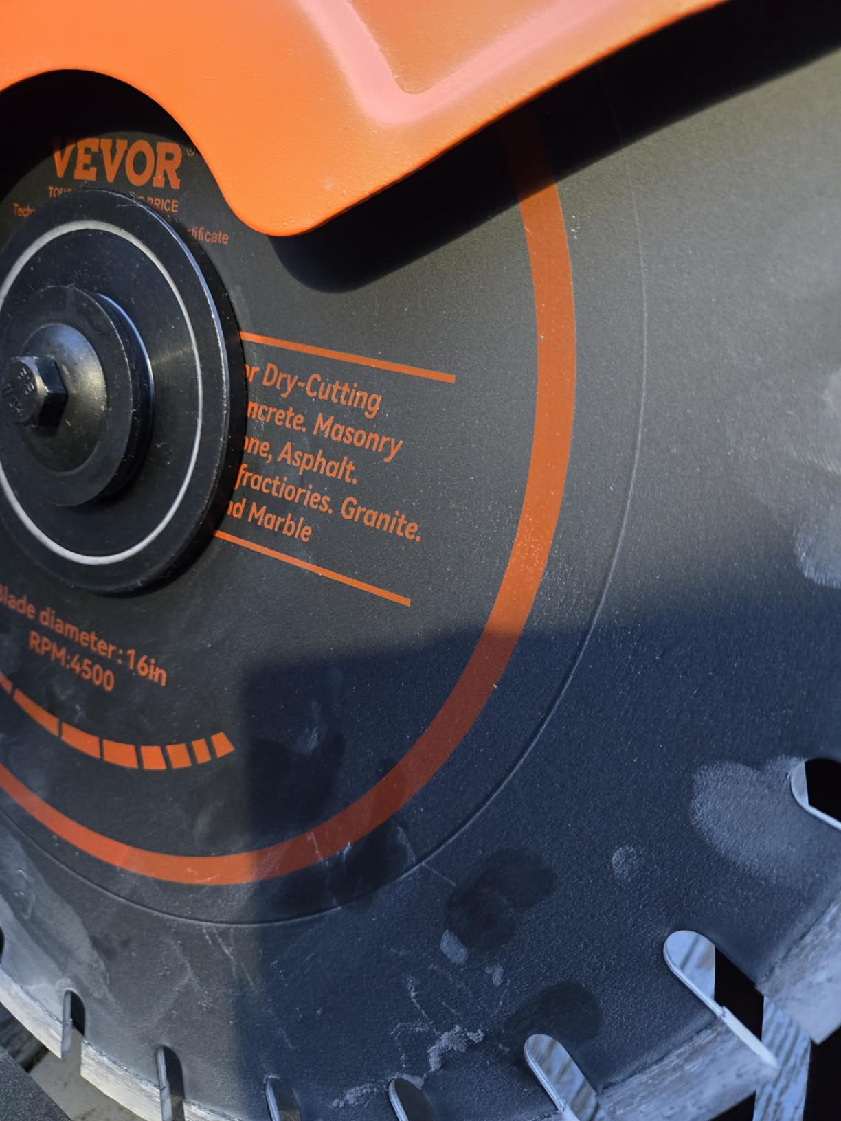 VEVOR Electric Concrete Saw, 16 in, 3200 W Motor Circular Saw Cutter with Max. 6 in Adjustable Cutting Depth, Wet Disk Cutter Includes Water Line, Pump and Blade, for Stone, Brick customer photo 1