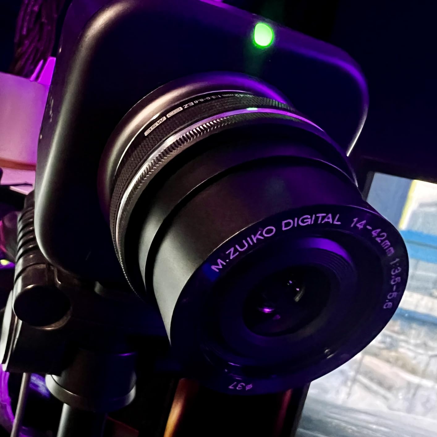 Logitech for Creators Mevo Core Wireless Live Streaming Camera, 4K Video Camera with Interchangeable Lens, Multicam Ready, Intuitive App Control customer photo 1