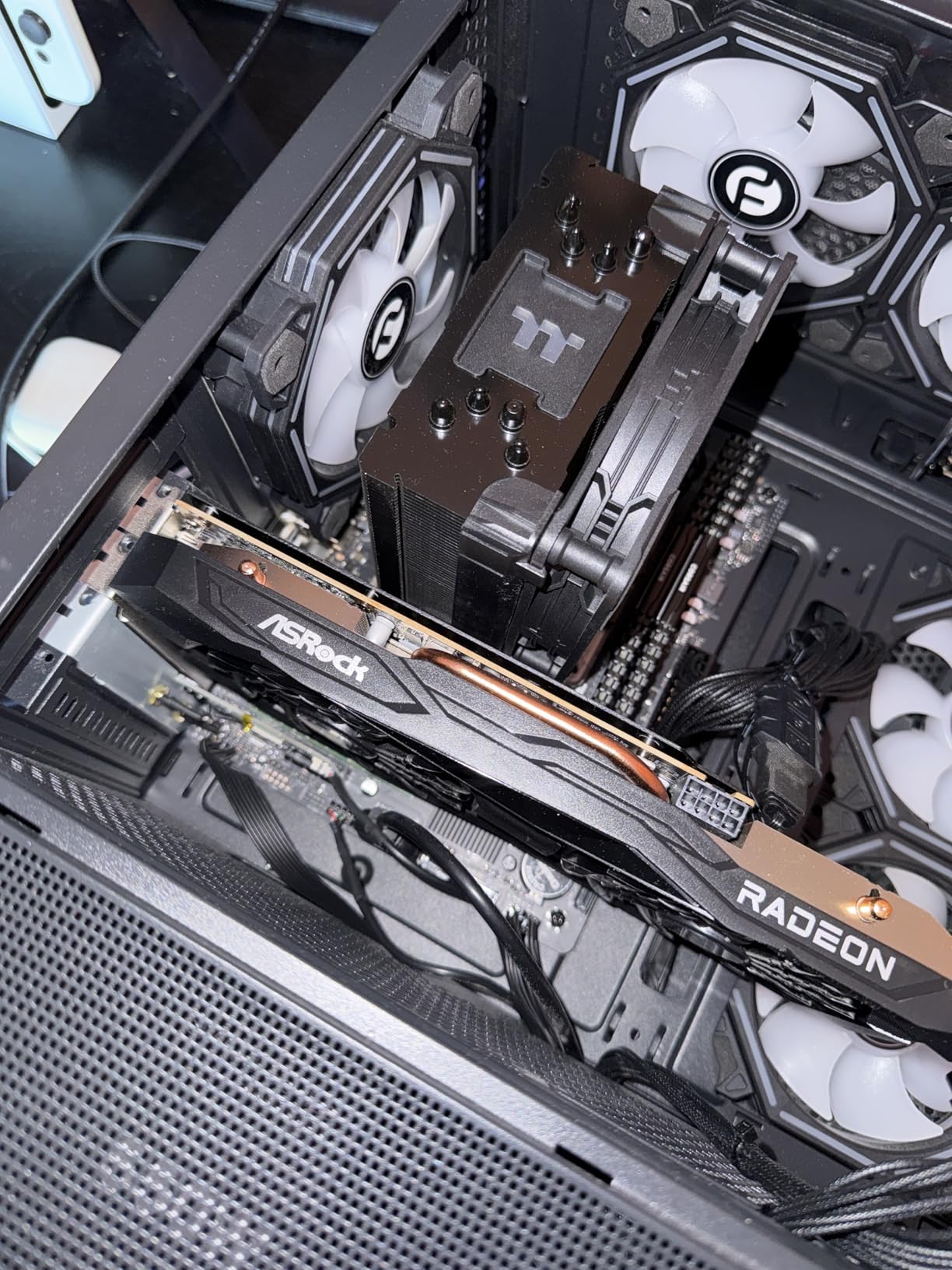 ASRock Radeon RX 7600 Challenger 8GB OC Graphics Card, AMD RDNA 3 Architecture, 8GB GDDR6, PCIe 4.0, Dual Fans, 0dB Silent Cooling, HDMI 2.1, DisplayPort 1.4 customer photo 2