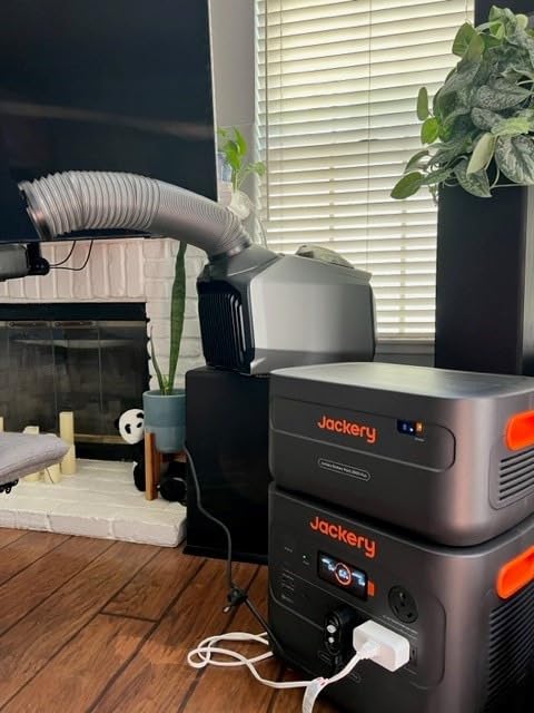 Jackery Portable Power Station Explorer 2000 Plus, Solar Generator with 2042Wh LiFePO4 Battery 3000W Output, Expandable to 24kWh 6000W, for Outdoor RV Camping & Emergency (Solar Panel Optional) customer photo 1