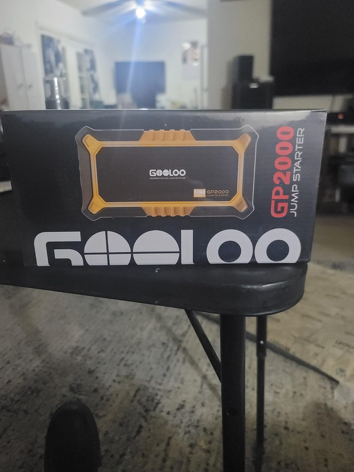 GOOLOO New GP2000 Jump Starter, 12V 2000A Car Jumper Starter(Up to 8.0L Gas, 6.0L Diesel Engines), SuperSafe Portable Battery Charger, Auto Lithium Box Booster Pack with USB Quick Charge, red customer photo 1