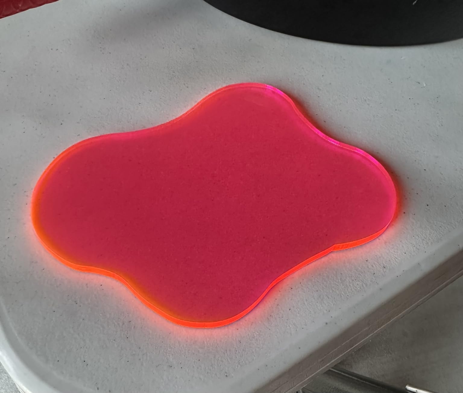 Acrylic Coaster Decorative Plates, Irregular Bar Drink Coaster, Clear Cloud Shape Coffee Cup Coaster, Perfect for Tabletop Protection and Accessories Display.(Clear) customer photo 1