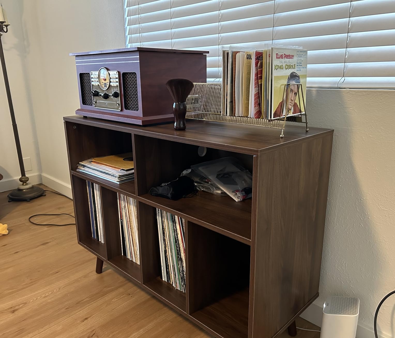Cozy Castle Record Player Stand with Vinyl Storage Cabinet, Wood Turntable Table Open Shelf Holder Up to 350 Albums customer photo 1
