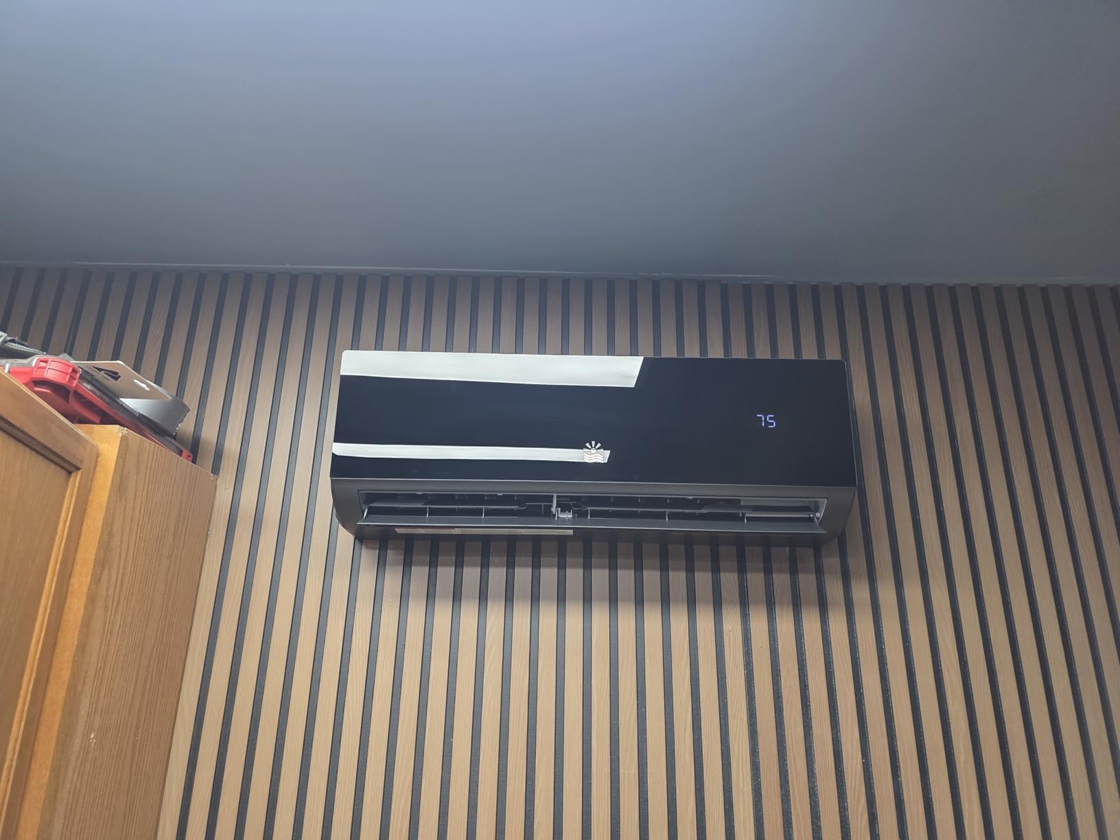 Breez Max Smart AC Controller | AHR Product of the Year WiFi Thermostat for Mini-Split, Window, Portable AC/Heat Pump | AI-Based Tech | Free App, No Subscription | Alexa, Google, IFTTT etc. (Black) customer photo 1