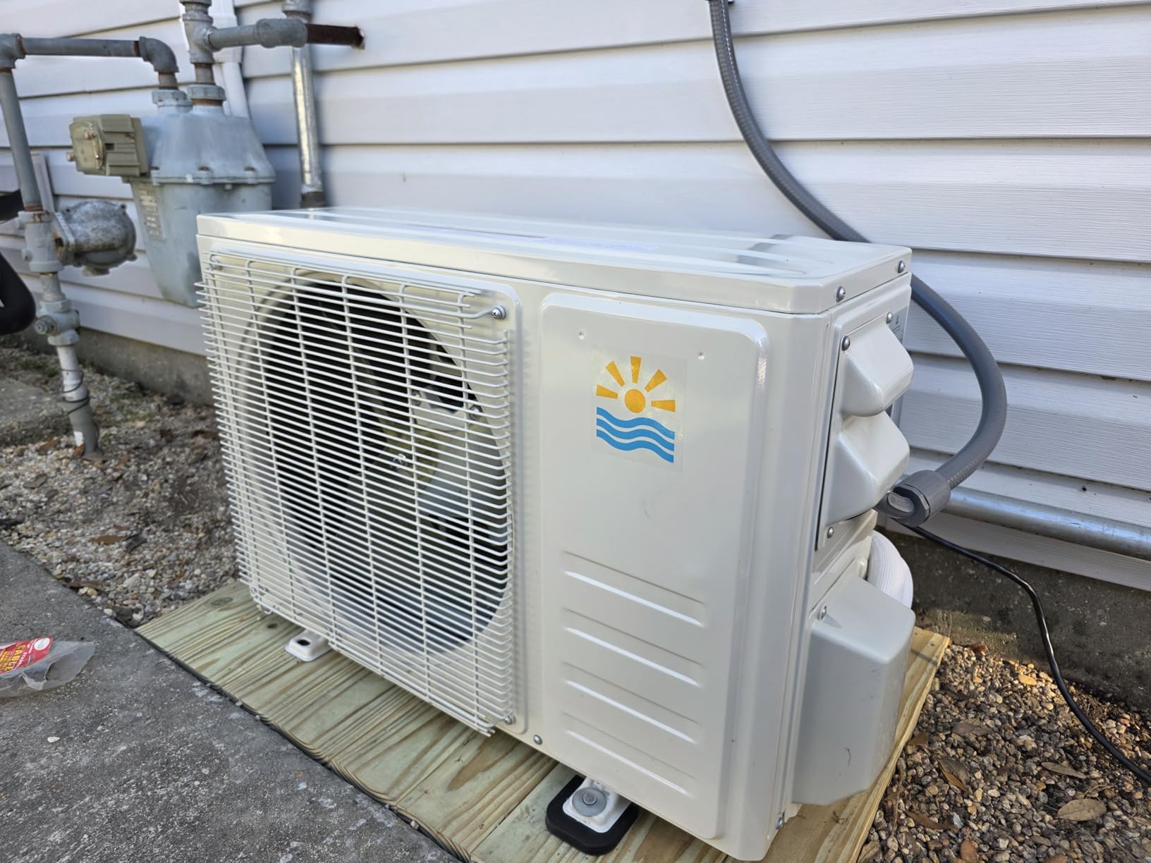 Breez Max Smart AC Controller | AHR Product of the Year WiFi Thermostat for Mini-Split, Window, Portable AC/Heat Pump | AI-Based Tech | Free App, No Subscription | Alexa, Google, IFTTT etc. (Black) customer photo 2