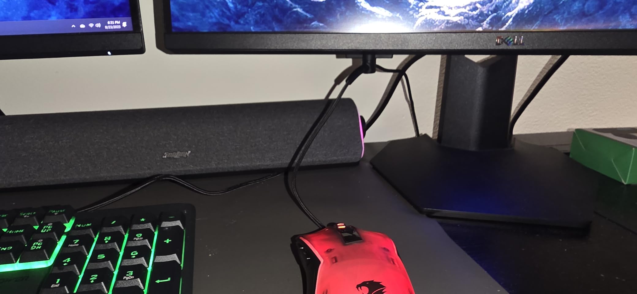 Pulsar Gaming Gears - Micro Bungee ES : Drag-Free Wired Mouse Support - Free Motion on Your Desk - Super Compact Size - Attach it to Your Monitor - Get More Space (Single Pack) customer photo 2