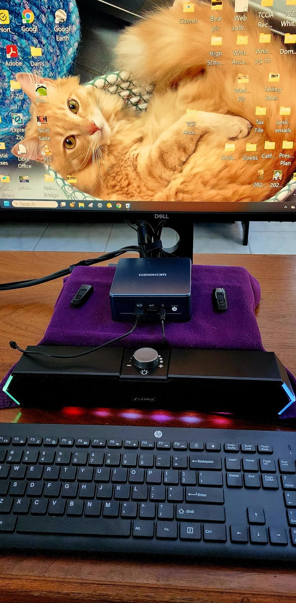 Geekom Mini PC[Business Cost-Saving Star] IT12(3-Year Coverage) with 12th Gen Intel i5-12450H Mini Computers,16 RAM/512GB SSD(Not LPDDR) Windows 11 Pro Desktop PC (Low-Power),Dual USB 4/8K(UHS-II) customer photo 2