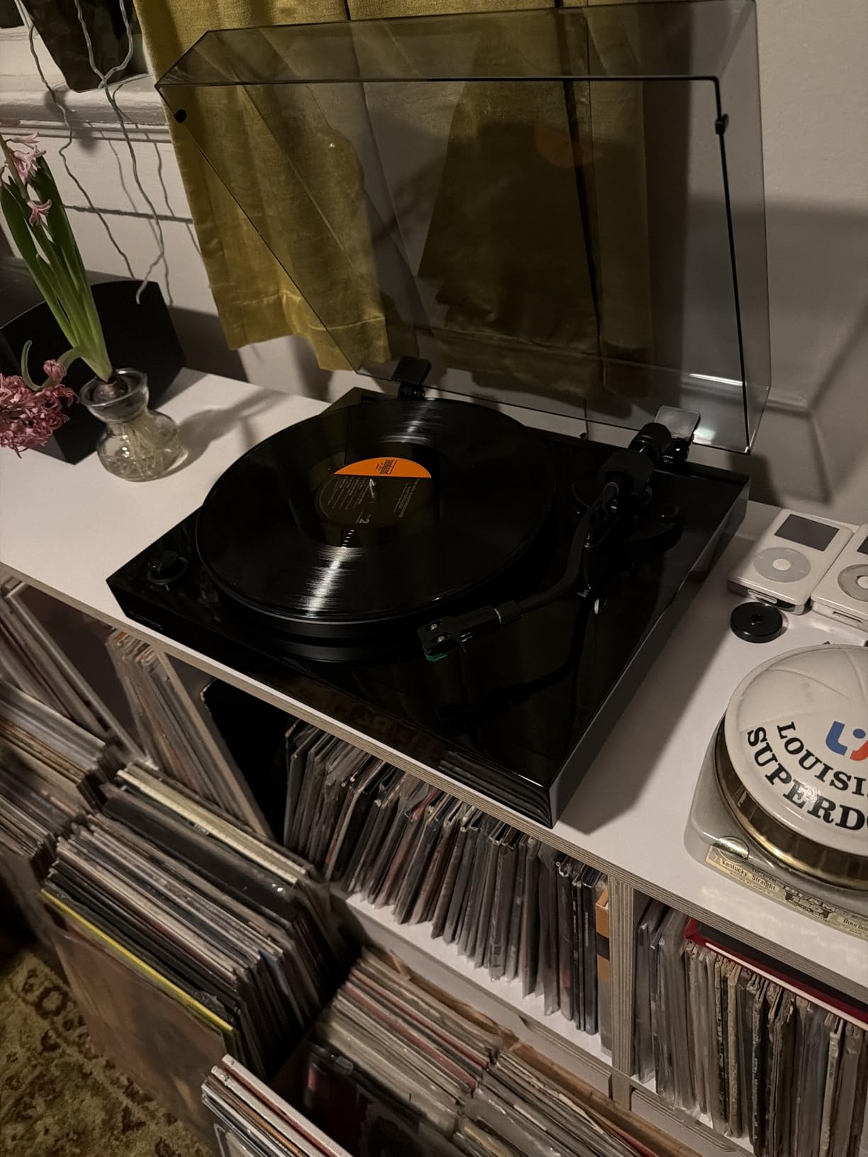 Fluance RT81+ Elite High Fidelity Vinyl Turntable Record Player, Audio Technica VM95E Cartridge, Anti-Resonant Platter, Acrylic Mat, Phono Preamp Wood Plinth - Natural Walnut customer photo 1