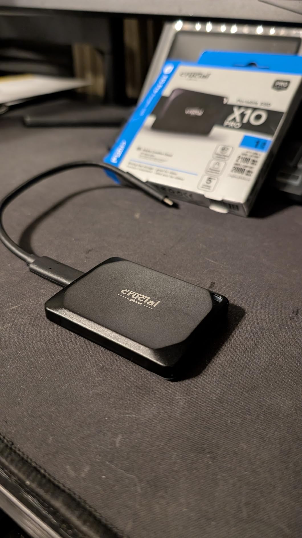 Crucial X10 Pro 1TB Portable SSD, Up to 2100MB/s Read, 2000MB/s Write, 3.2 USB-C, External Solid State Drive, Durable Storage for PC & Mac, for Professional Creators, Black - CT1000X10PROSSD902 customer photo 1