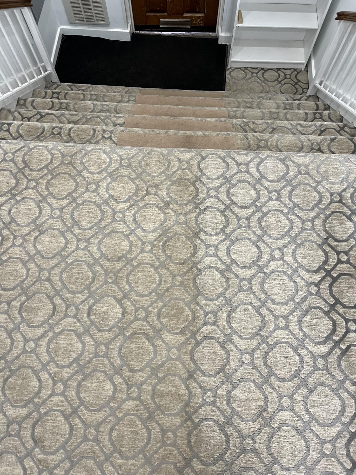 Shark CarpetXpert | Upright Carpet, Area Rug & Upholstery Cleaner | Carpet Shampooer with StainStriker Handheld Tough Stain Eliminator | Removes Tough Stains & Odors | 3 Cleaning Tools | White | EX201 customer photo 2