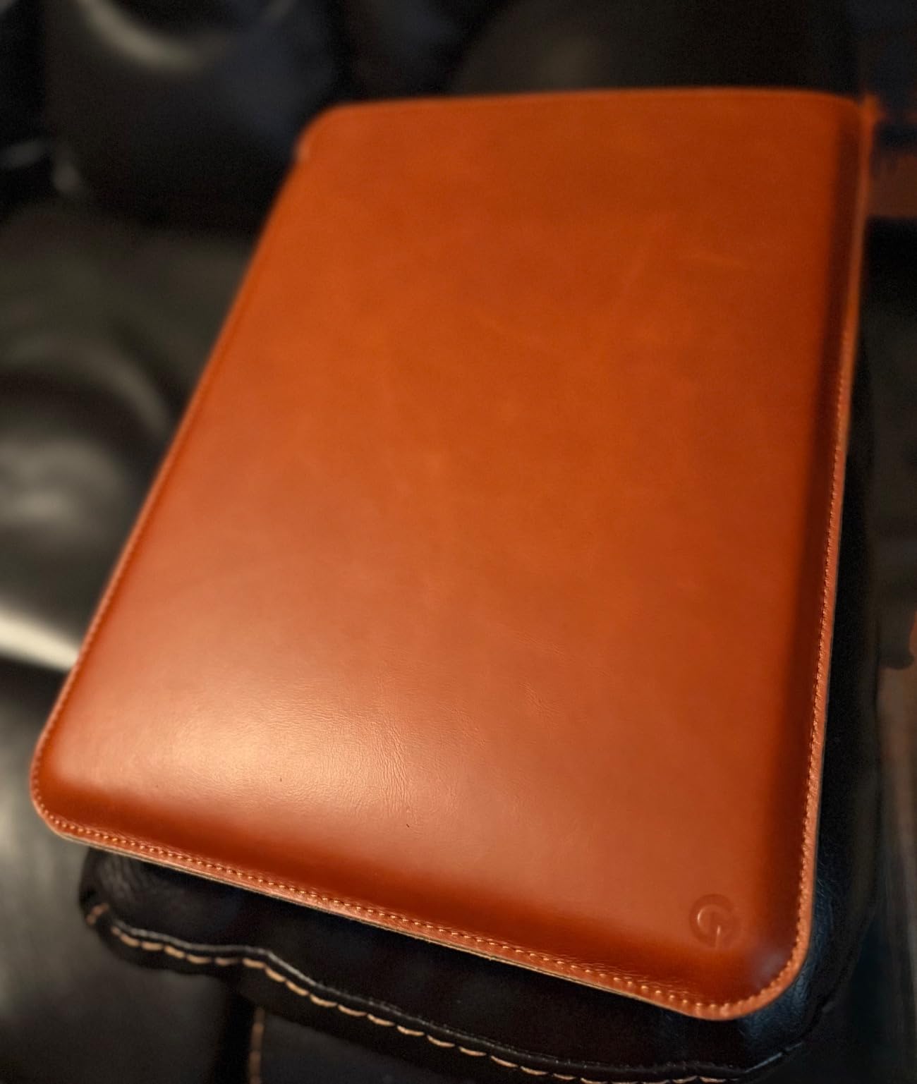 Casemade Real Leather Laptop Sleeve for MacBook Pro & Air Fits 13, 14, 15 & 16 Inch - Genuine Full Grain Leather with Soft Wool Lining customer photo 2