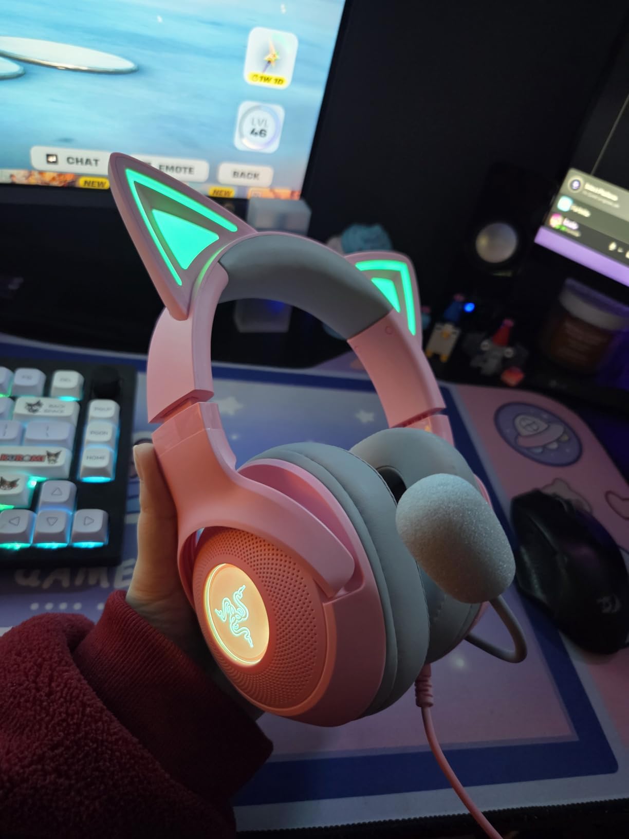 Kraken Kitty V2 USB Wired Headset: Chroma RGB Kitty Ears - Stream Reactive Lighting - HyperClear Cardioid Mic - 40 mm Drivers - 7.1 Surround Sound - Comfortable Ear Cushions - Quartz Pink customer photo 2
