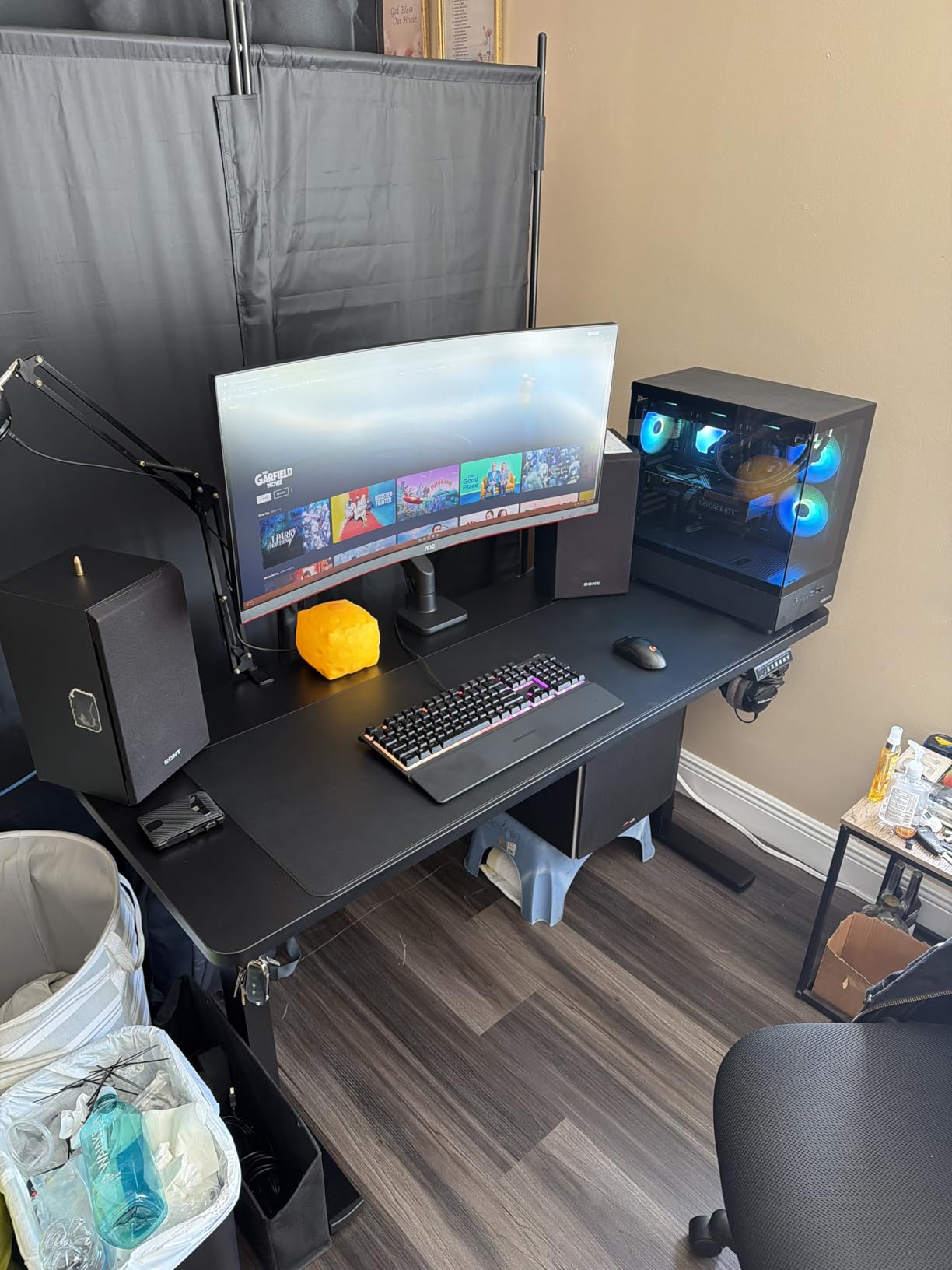 VIVO Electric 60 x 24 in Real Bamboo Standing Desk, Memory Height Adjustment, 1B Series, Holds 220 lbs, One-Piece Top, White Frame customer photo 2