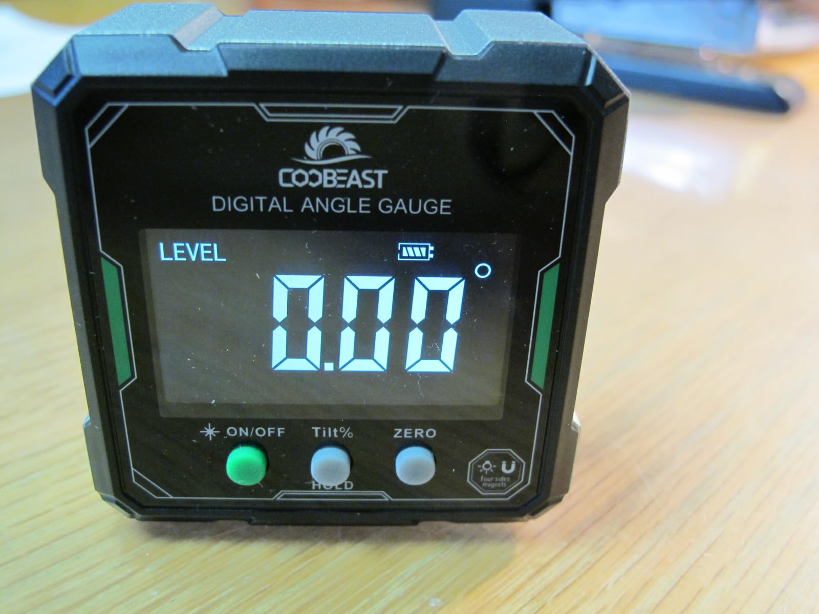 Digital Angle Finder with Laser, 4-side Magnetic Digital Angle Gauge, Rechargeable Mini Digital Laser Level Measuring Tool Cube Inclinometer with Backlight for Woodworking Tablesaw Gift for Men Orange customer photo 2