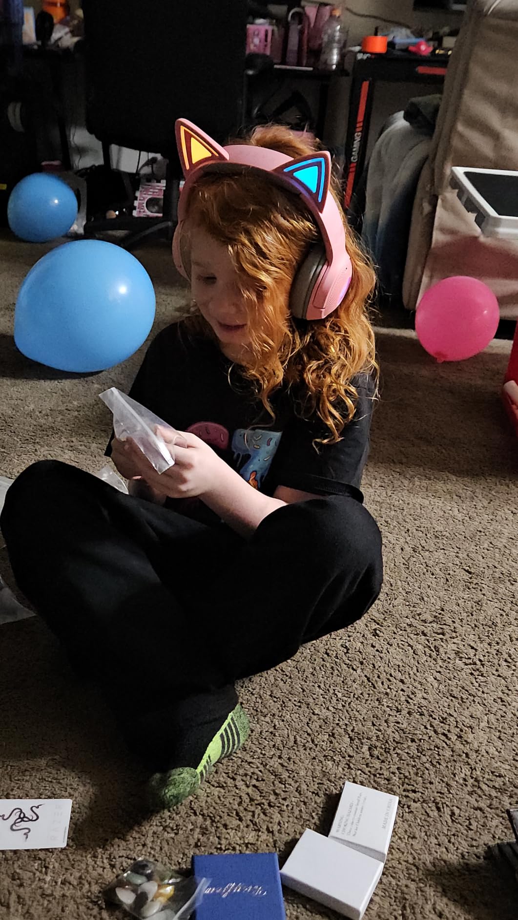 Kraken Kitty V2 BT Wireless RGB Headset: Chroma RGB Kitty Ears & Earcups - Bluetooth 5.2-40 mm Drivers - Noise-Cancelling Mics - Lightweight - 40 Hr Battery w/Type C Charging - Quartz Pink customer photo 1