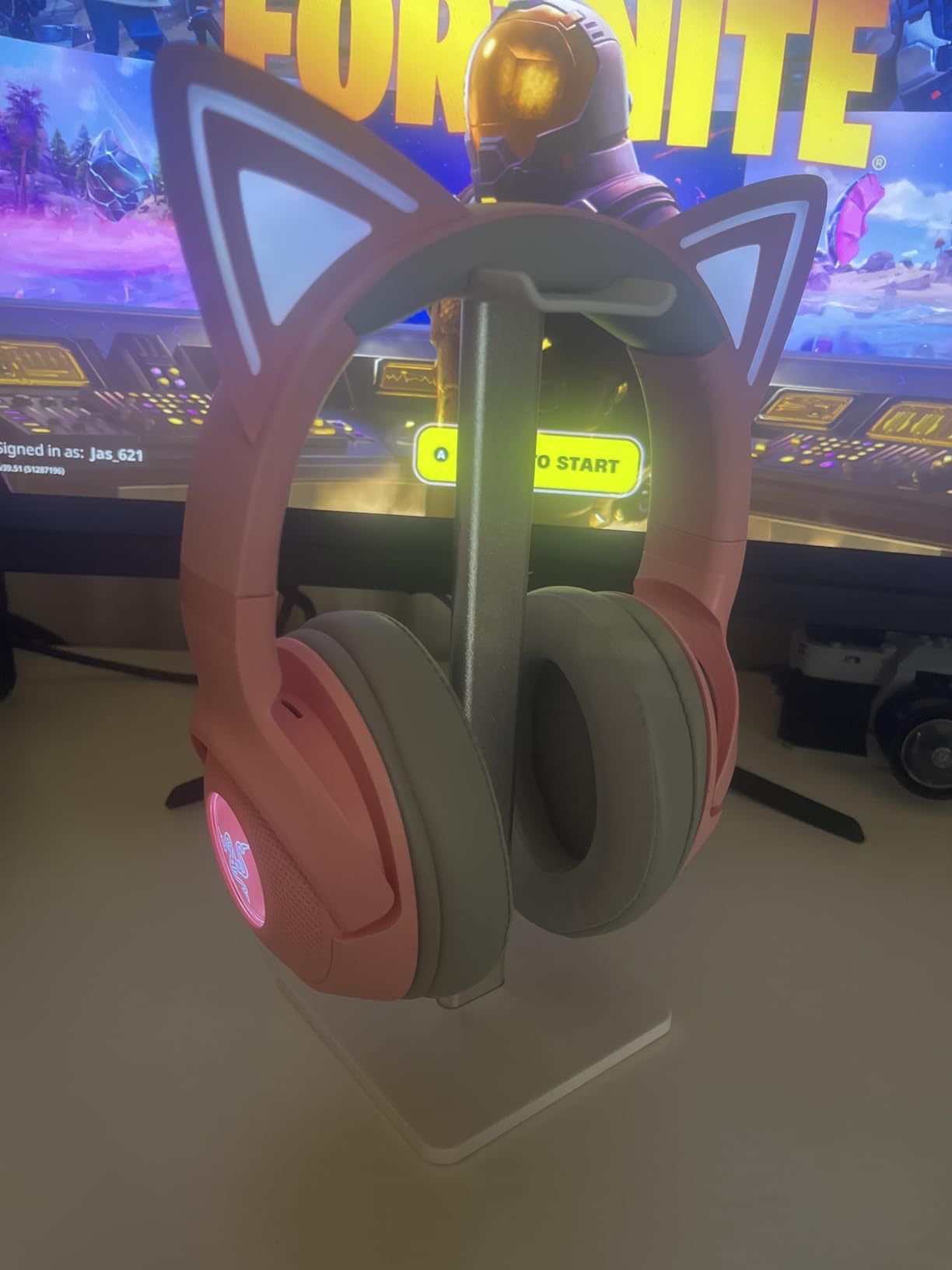 Kraken Kitty V2 BT Wireless RGB Headset: Chroma RGB Kitty Ears & Earcups - Bluetooth 5.2-40 mm Drivers - Noise-Cancelling Mics - Lightweight - 40 Hr Battery w/Type C Charging - Quartz Pink customer photo 2