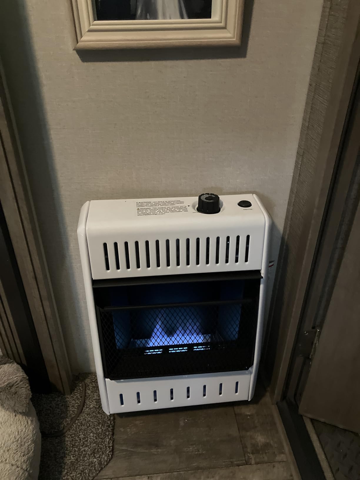 ProCom ML100TBA-B Ventless Propane Gas Blue Flame Space Heater with Thermostat Control - 10,000 BTU customer photo 1
