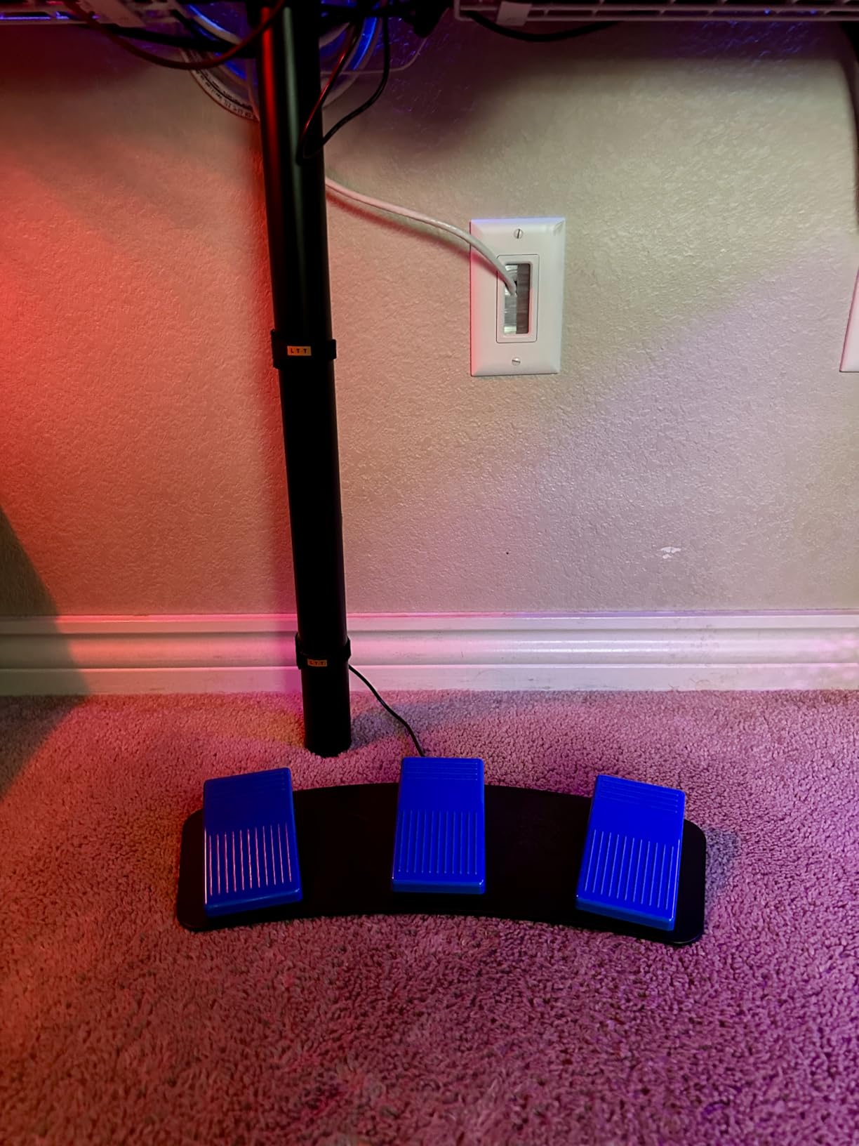 iKKEGOL Upgraded Digital Optical USB Foot Pedal, USB Tripe Foot Switch Game Control, 3 Keys Programmable Footswitch Mouse Keyboard for Video Game Push to Talk, Transcription HID (Triple Pedal) customer photo 2