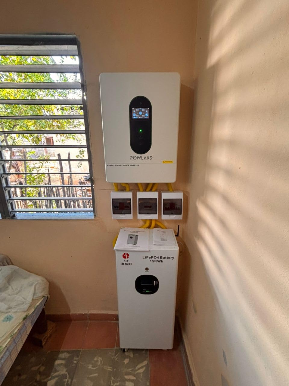 12000W Grid-Tied Hybrid Solar Inverter with WiFi | Battery-Free Design | 48V DC to 120V/240V AC Split Phase | Built-in 200A MPPT | Works with 48V LiFePO4/Lead Acid Batteries, UL1741 customer photo 1