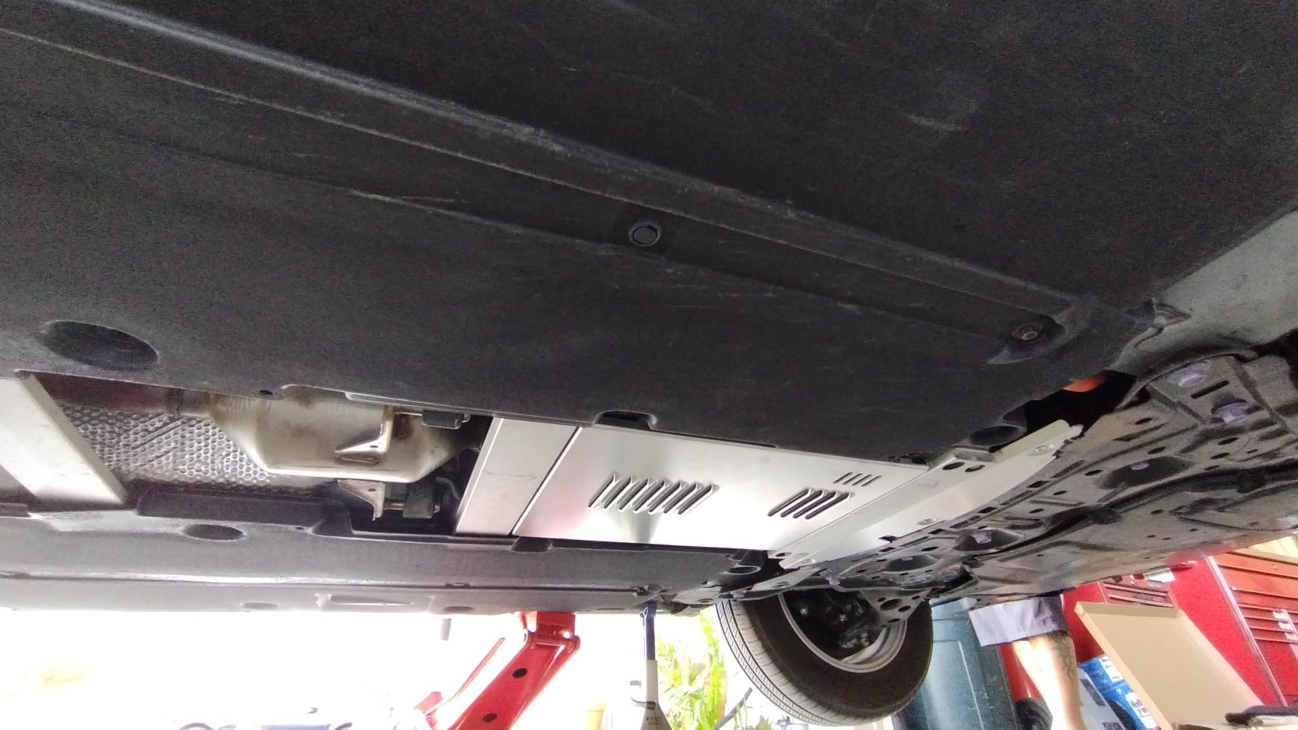 Anti-Theft Cat Shield V2, Fits 2016-2022 Toyota Prius Gen 4 - Miller CAT Aluminum Catalytic Converter Protection customer photo 1