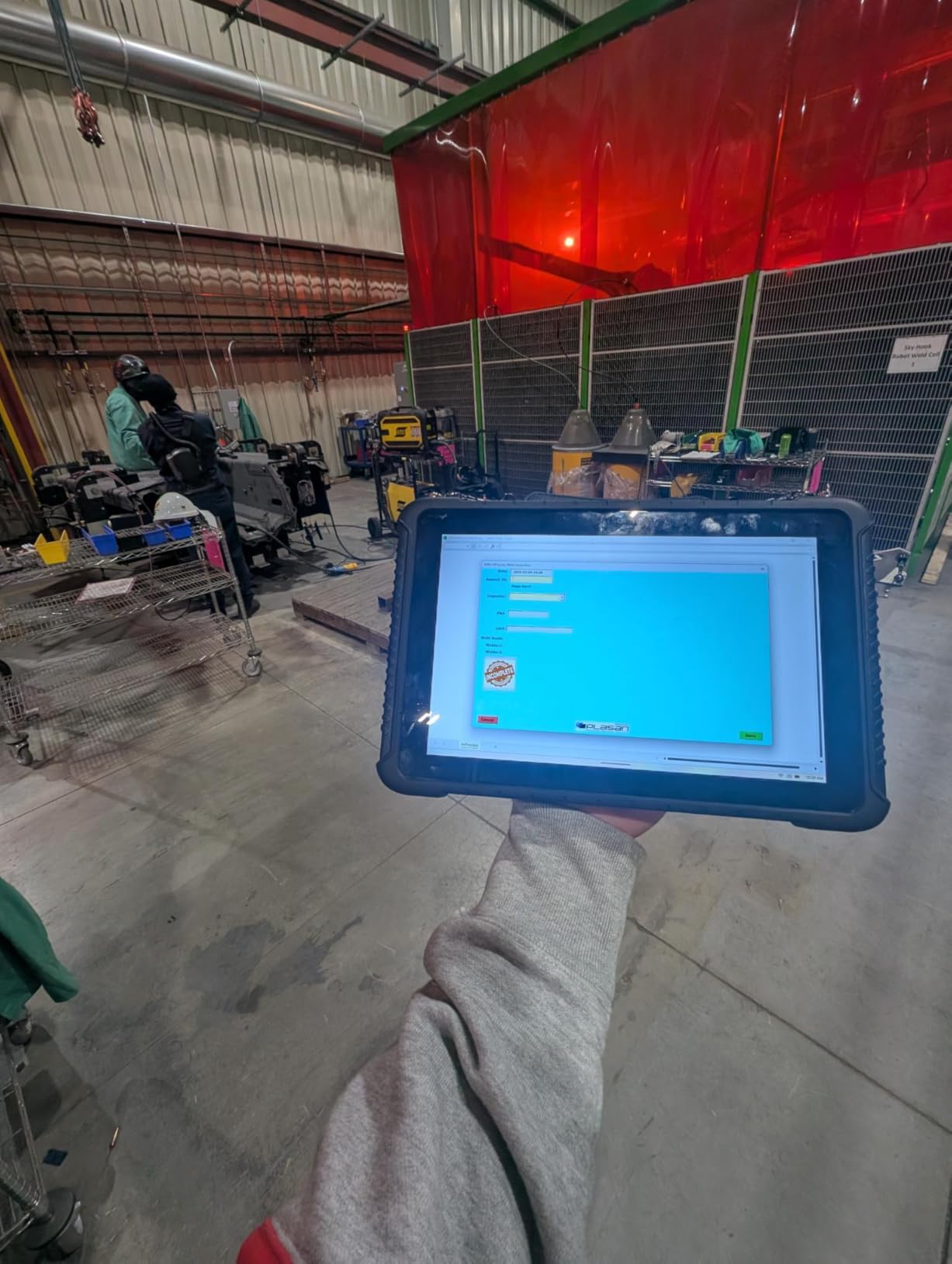 MUNBYN Rugged Tablet IRT08, 10.1 inch Windows Tablet, Windows 11 Pro, 8GB+128GB, Intel N5100, Sunlight Readable, 4G LTE GPS Heavy Duty Industrial Outdoor Work PC, BT5.1 Wi-Fi, 2Y Protection customer photo 1