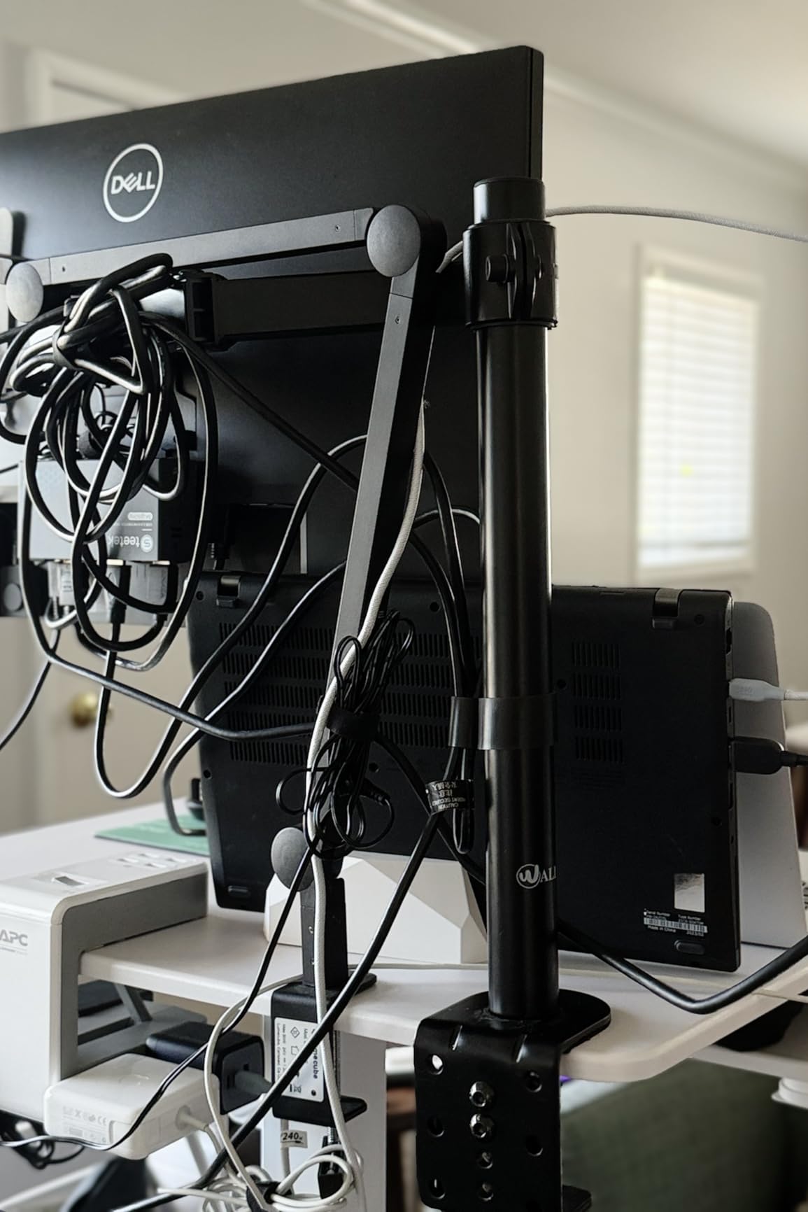 Anker HDMI Cable 8K@60Hz, Ultra HD 4K@120Hz HDMI Cord, 48 Gbps Certified Ultra High-Speed, Compatible with PlayStation 5, Xbox, Samsung TVs, and More (6FT) customer photo 1