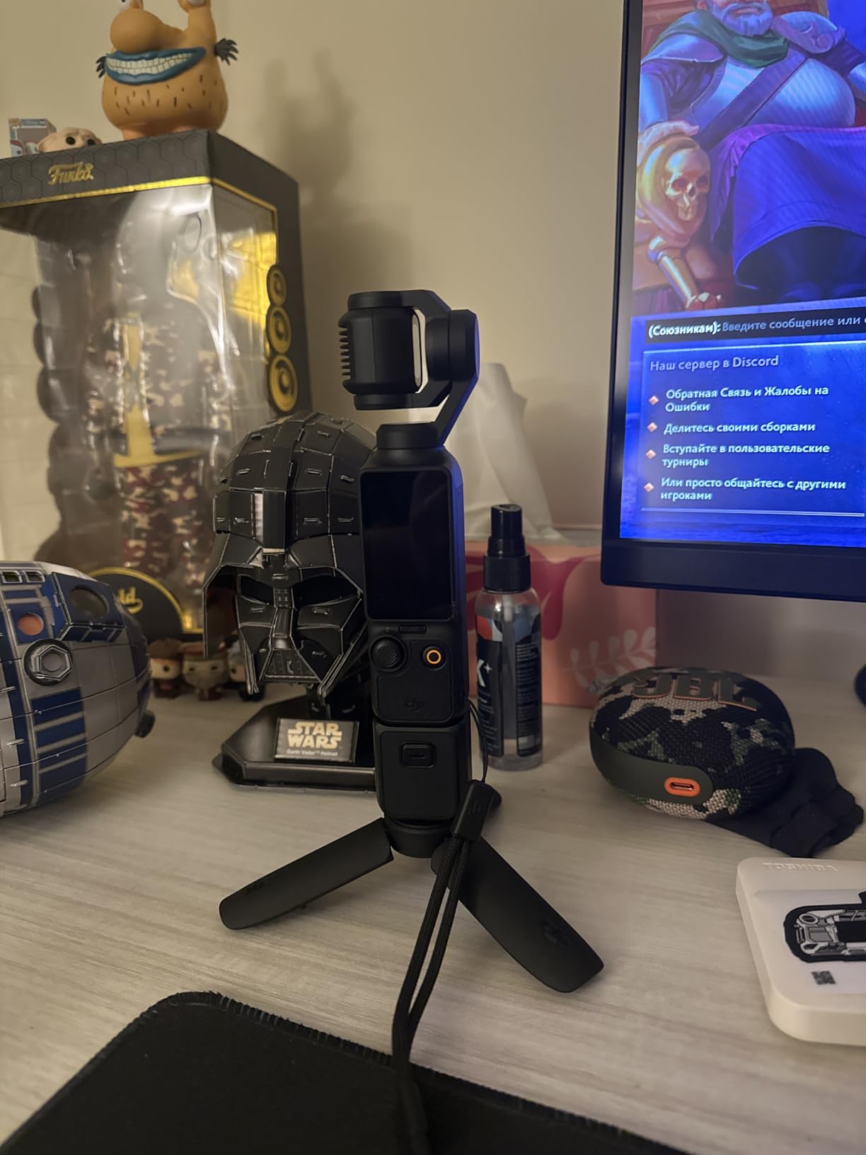 DJI Osmo Pocket 3 Creator Combo, 1'' CMOS, 4K Resolution/120fps Vlog Camera, 3-Axis Stabilization, Face/Object Tracking, Mic Included for Clear Sound, Digital Camera for YouTube customer photo 2
