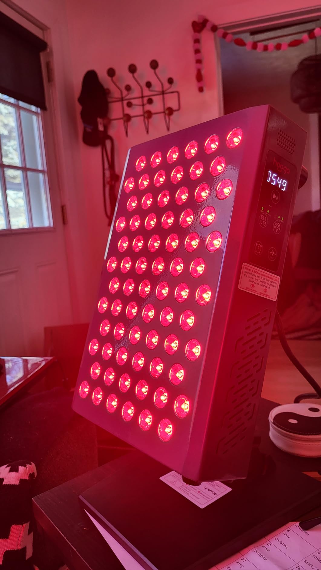 Hooga Red Light Therapy Panel Device - Full Body Panel, 630nm 660nm 810nm 850nm Red & Near Infrared Light Therapy, 300 Quad Chip LEDs, Brightness Control, Pulse Mode - ULTRA1500 customer photo 2