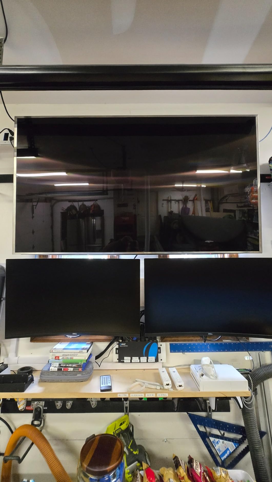 OREI 8x8 HDMI 4K Matrix Switch/Splitter, (8-Input, 8-Output) with Remote Control Supports UltraHD 4K@60Hz 4:4:4, HDR, YUV, HDMI 2.0, HDCP 2.2, 3D, 1080p, 18 GBPS - ARC, EDID (4K & 1080p Together) customer photo 2