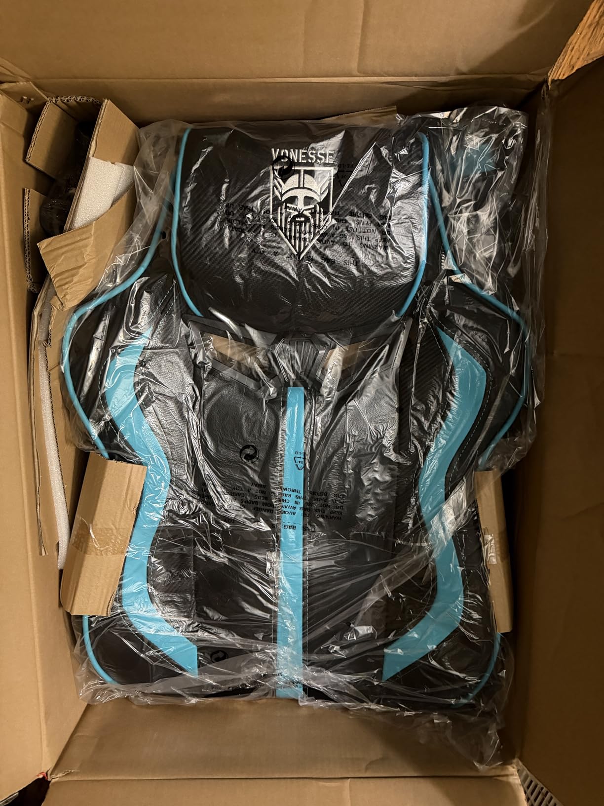 Vonesse Gaming Chairs for Adults, Gaming Chairs with Footrest and Massage, Reclining Computer Chair for Heavy People, Big and Tall Ergonomic Gamer Chair with Lumbar Pillow (Teal/Cyan) customer photo 2