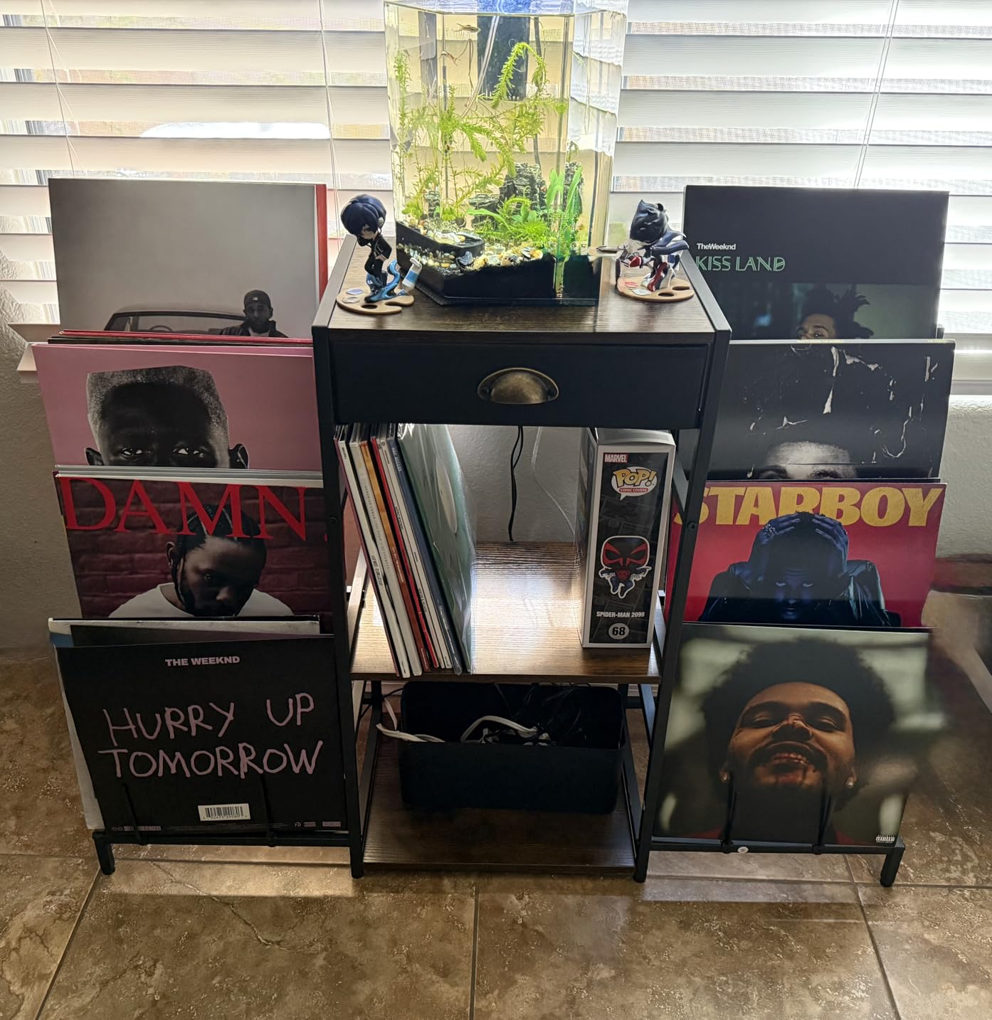 Record Player Stand with Vinyl Storage, Record Player Table with 8-Tier Display Shelf Up to 200 Albums, Vinyl Record Stand with Record Player Cabinet,Turntable Stand with Record Holder for Living Room customer photo 2