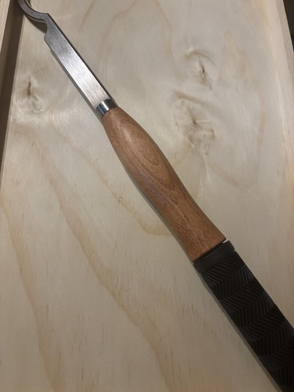 18.3