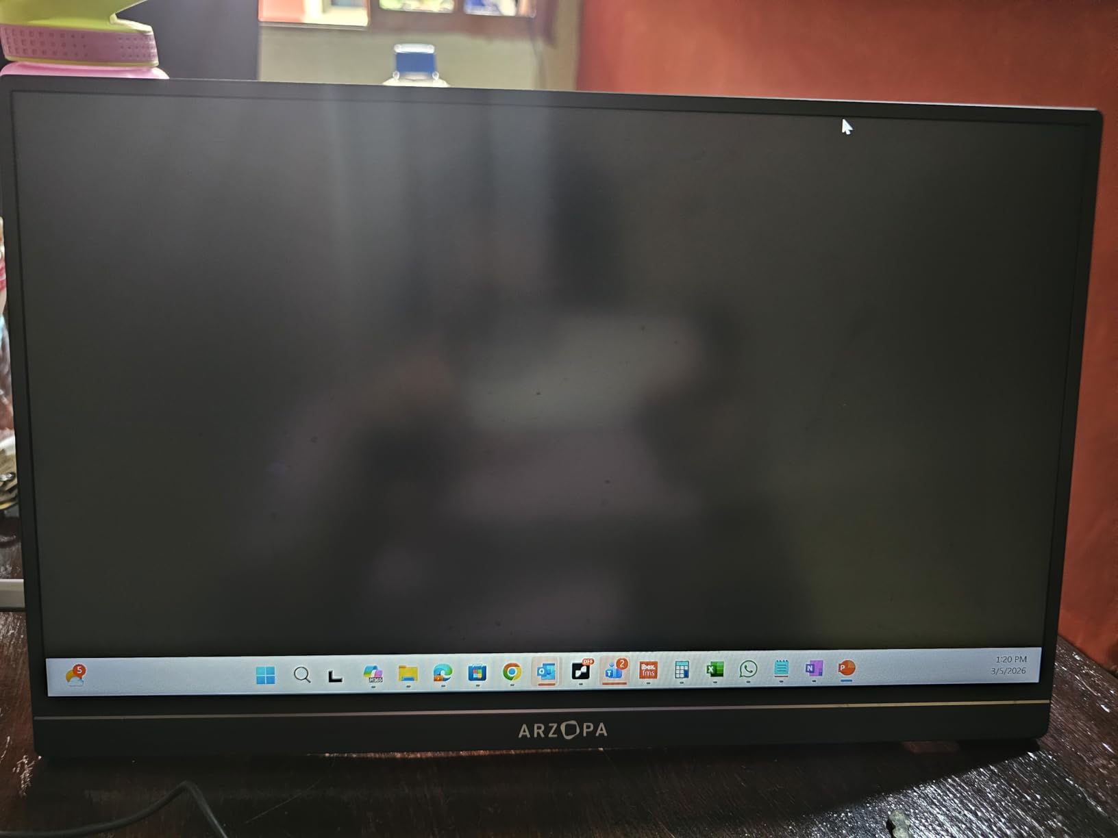 ARZOPA Portable Monitor 15.6'' FHD 1080P - Ultra-Slim Portable Laptop Monitor with Kickstand - IPS Display for PC, MAC, Phone, Xbox, PS5 - USB C & HDMI Connectivity - A1 customer photo 2