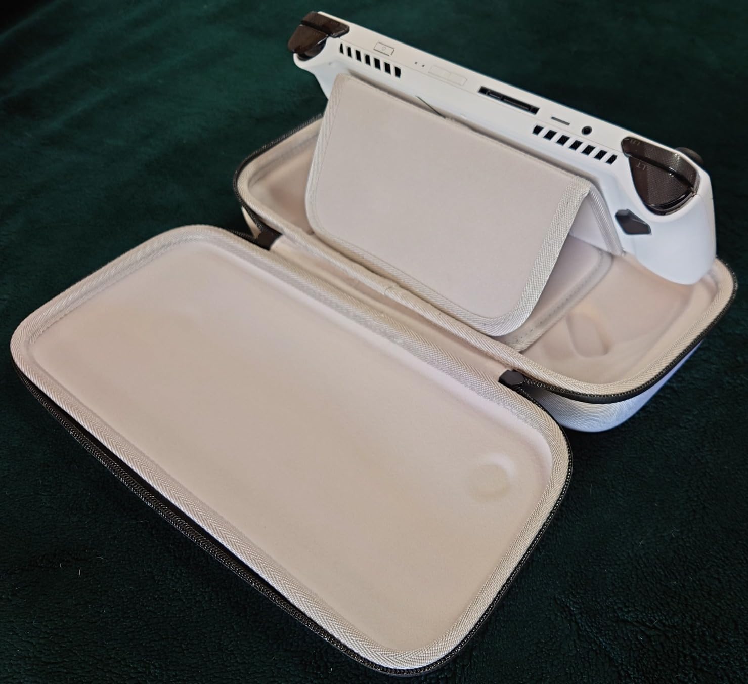 Syntech Hard Carrying Case Compatible with ROG Ally/Ally X, Portable Travel Handheld Case, EVA Shockproof Protective Carry Bag customer photo 1