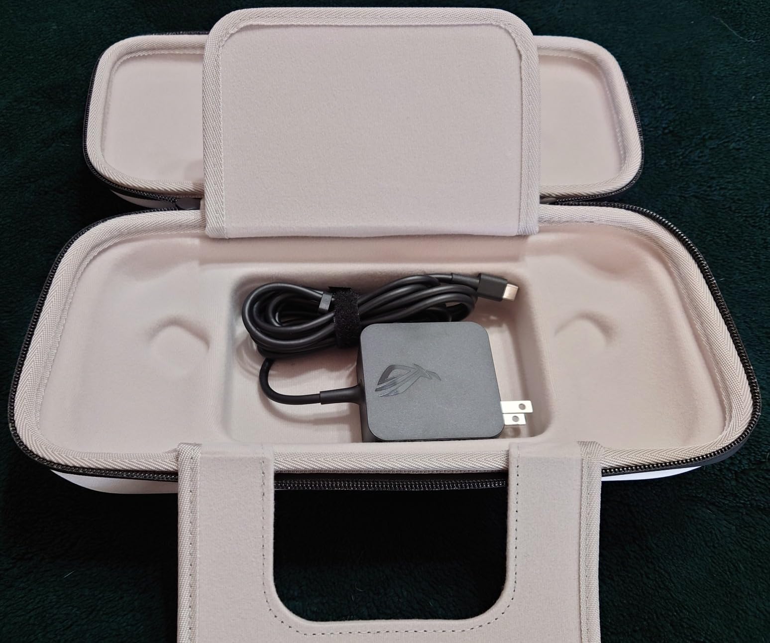 Syntech Hard Carrying Case Compatible with ROG Ally/Ally X, Portable Travel Handheld Case, EVA Shockproof Protective Carry Bag customer photo 2