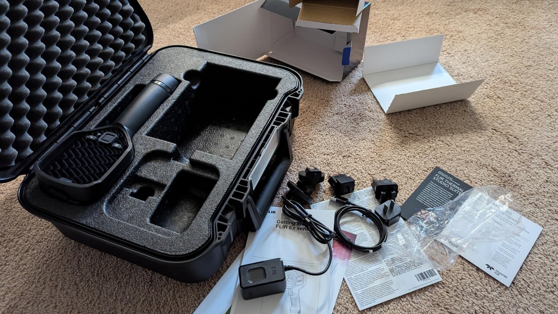 FLIR E5 Pro Commercial Thermal Imaging Camera with WiFi - High Resolution Infrared Camera with FLIR Ignite Cloud customer photo 1