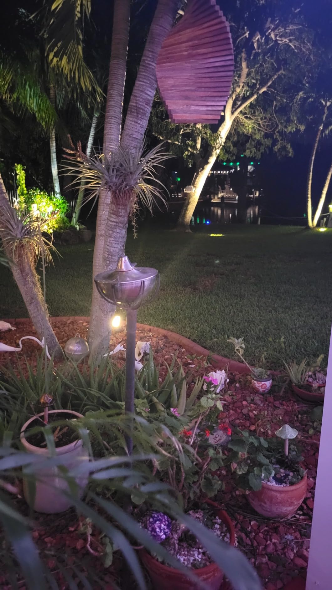 DEWENWILS 300W Wi-Fi Low Voltage Landscape Transformer with 3 Zones, 2.4Ghz Smart Low Voltage Transformer for Outdoor Lights, 120V AC to 12V/14V AC, Work with Alexa & Google Assistant, FCC Listed customer photo 2