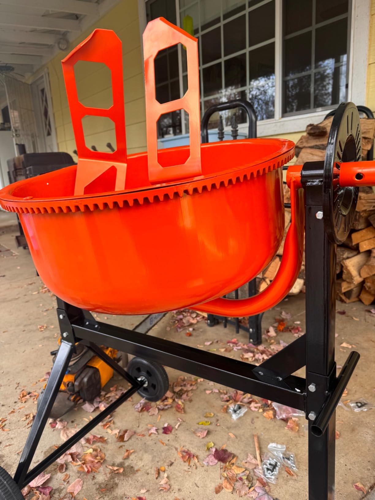5 Cubic Ft Electric Cement Mixer, 0.75 HP 550W Electric Mixer Machine with 140L Drum, 2 Wheels and Stand, Portable Concrete Mixing Machine for Mortar, Stucco, Seeds and Fodder customer photo 1
