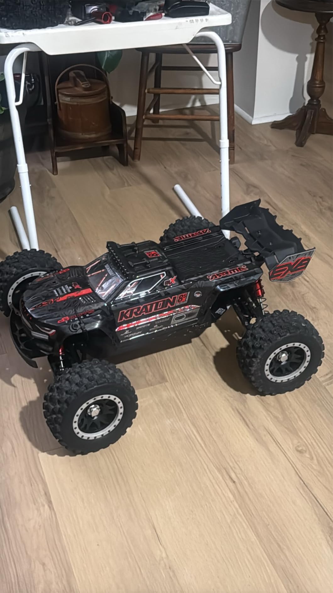 RC Truck KRATON 4X4 8S BLX 1/5 Speed Monster Truck Black, RTR (Transmitter and Receiver Included, Batteries and Charger Not Included), ARA5808V2T1 customer photo 2
