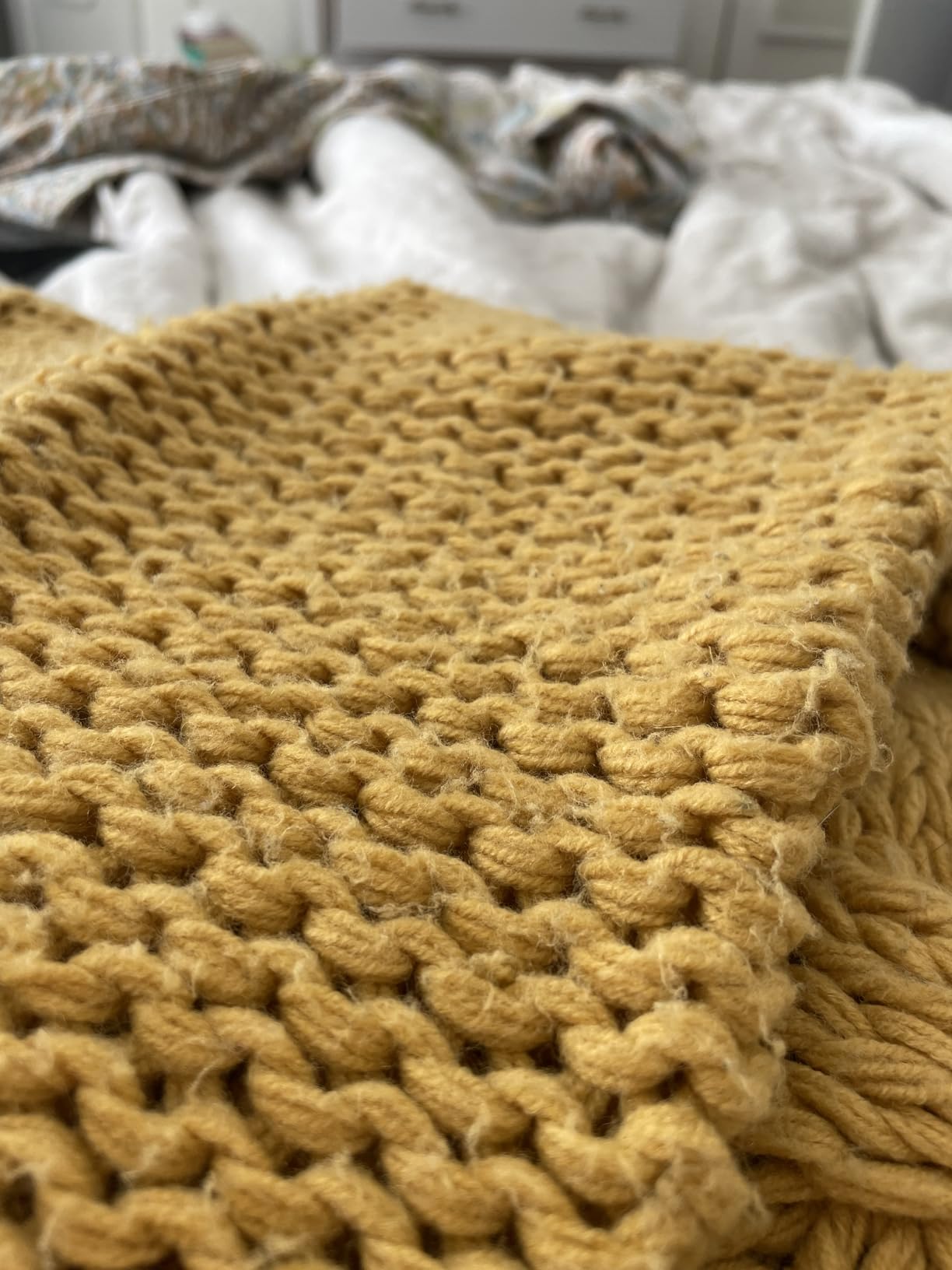 Fabric Shaver, Lint Remover Rechargeable, Electric Portable Sweater Defuzzer with 3 Speeds, 6 Leaf Blades, Digital LED Display customer photo 1