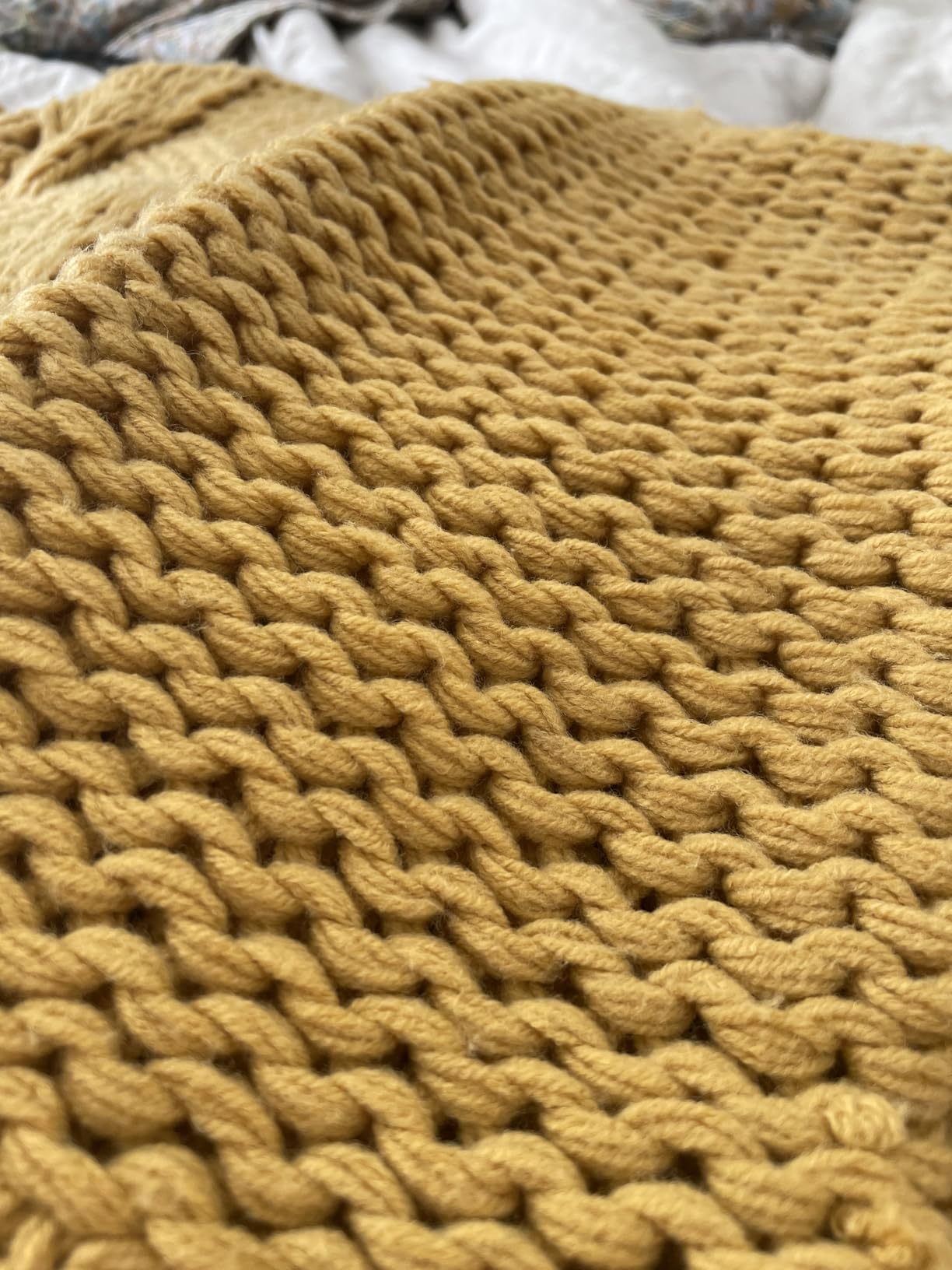 Fabric Shaver, Lint Remover Rechargeable, Electric Portable Sweater Defuzzer with 3 Speeds, 6 Leaf Blades, Digital LED Display customer photo 2