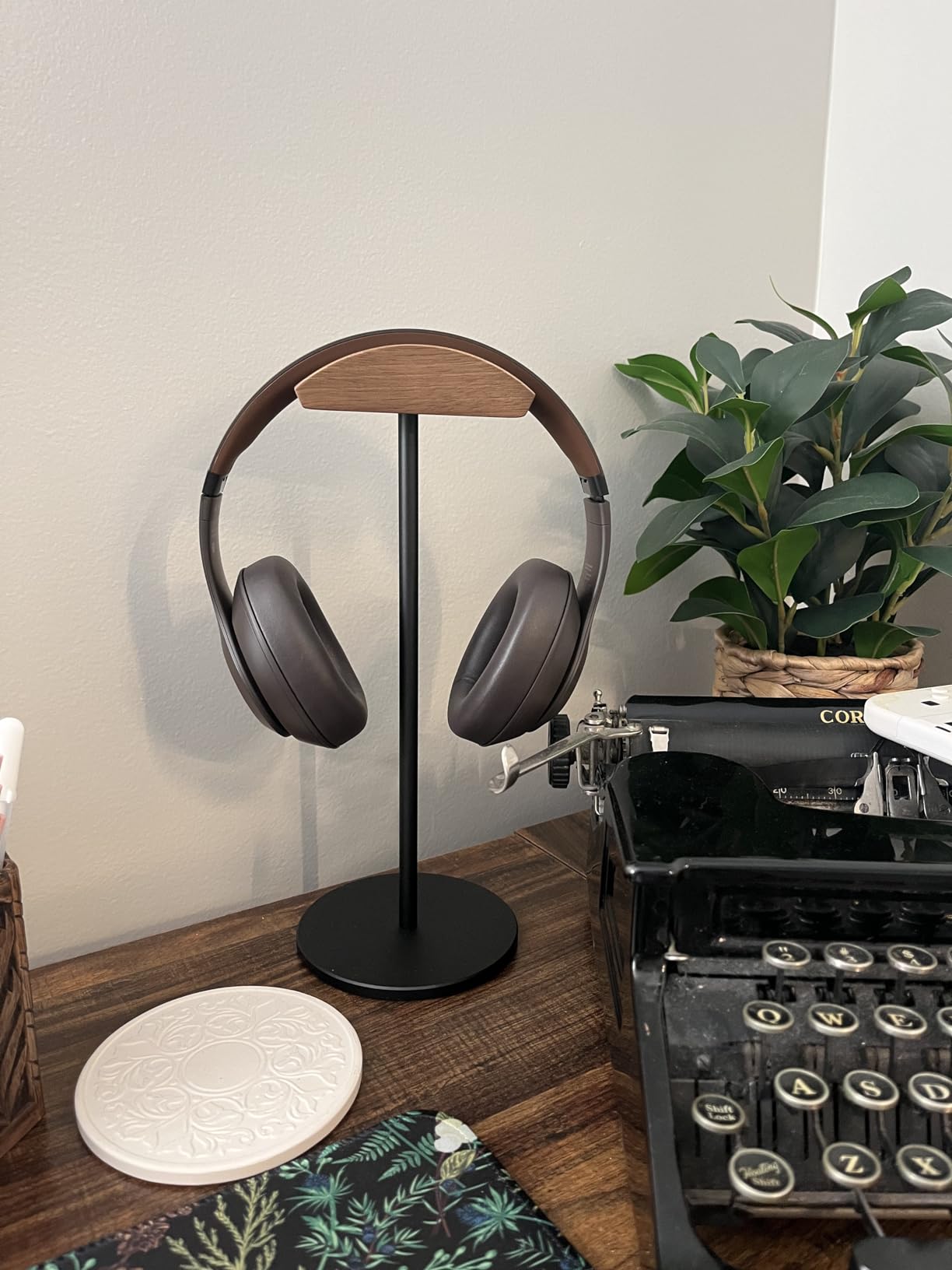 Headphone Stand for Desk - Headset Holder with Aluminum Alloy Support Rod, Gaming Headset Stand with Wooden Support Plate customer photo 1