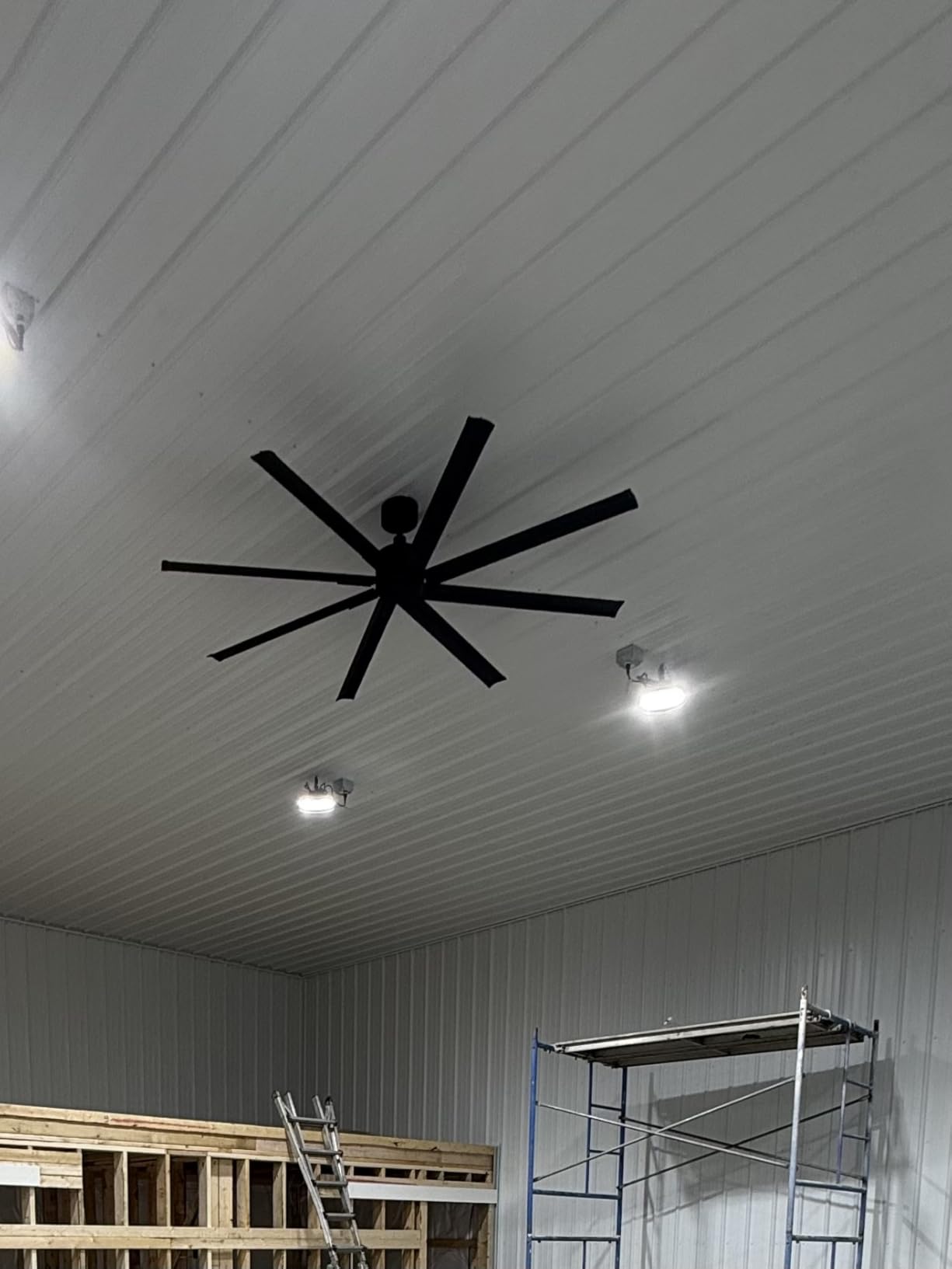 ZMISHIBO 84 Inch Industrial DC Motor Ceiling Fan, Large Ceiling Fan with 8 Reversible Blades, 3 Downrods, 6-Speed Remote Control, Home or Commercial Ceiling Fans for Porch/Garage/Shop, Black customer photo 1