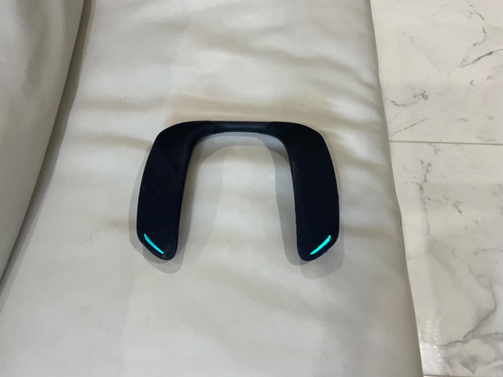 Panasonic SoundSlayer Wireless Wearable Speaker System for Gaming, Movies and Music, Lightweight Neck Speaker with Built-in Microphone and Immersive, Dimensional Sound - SC-GNW10 (Black) customer photo 2