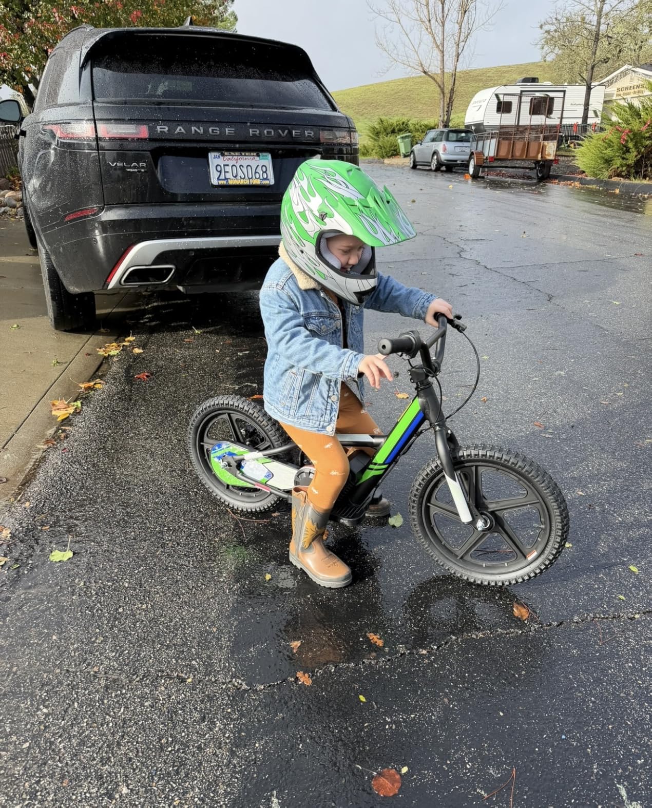 AIII Lightweight Electric Dirt Bike for Kids, 170/340W Electric Motorcycle Up to 10/12MPH, 24V Detachable Battery, Hand-Operated Dual Brakes Electric Balance Bike for Ages 3-6/5-12 customer photo 1
