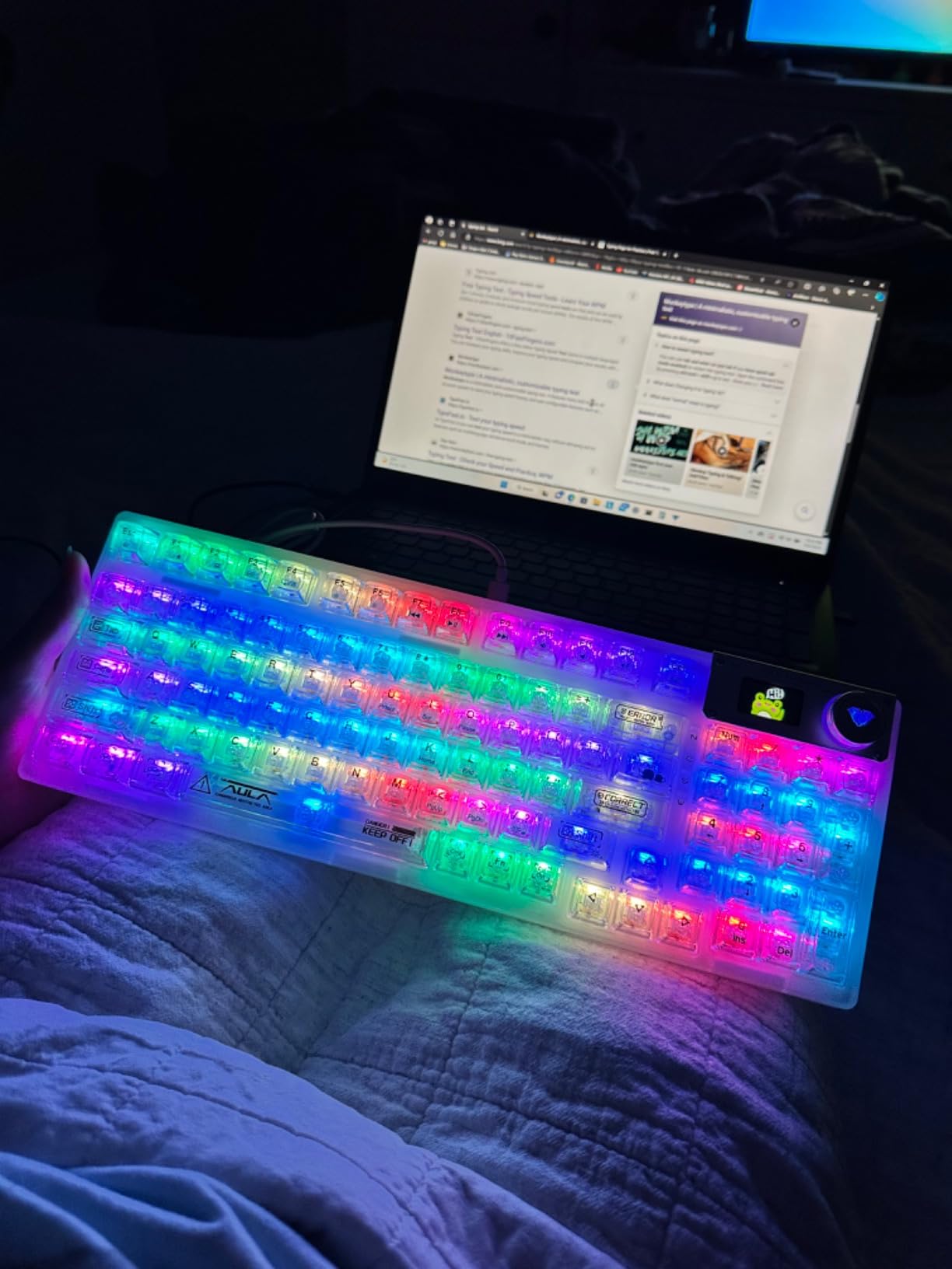 AULA F98 Pro Wireless Mechanical Keyboard with Transparent Keycaps,Hot-swappable,Pre-lubed Linear Switches,Gasket Structure,RGB Backlit,OLED Screen,BT5.0/2.4G/USB-C Wired Computer Keyboard customer photo 2